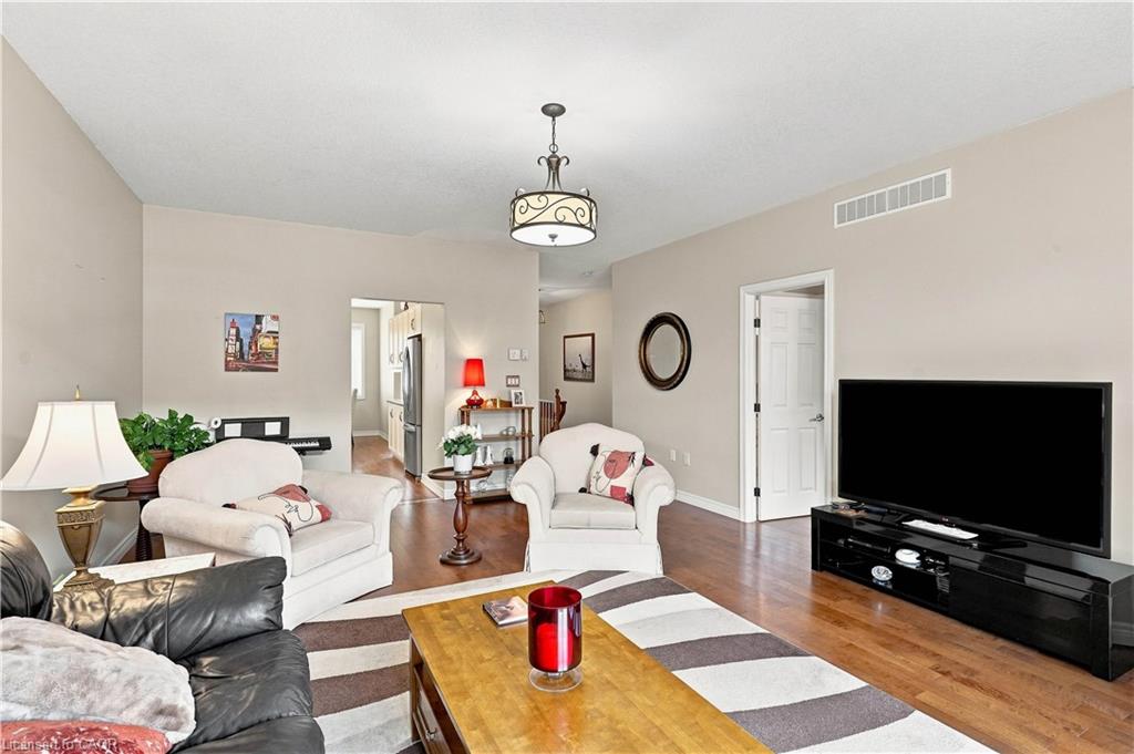 25 Stickland Lane Property Photo 12