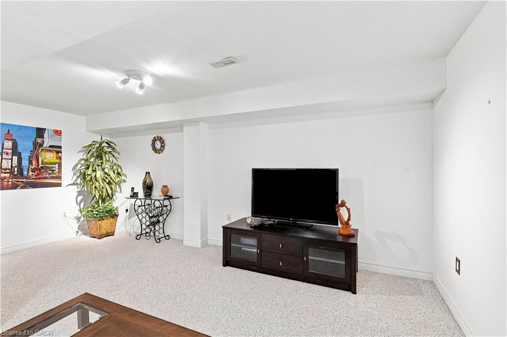 25 Stickland Lane Property Photo 34