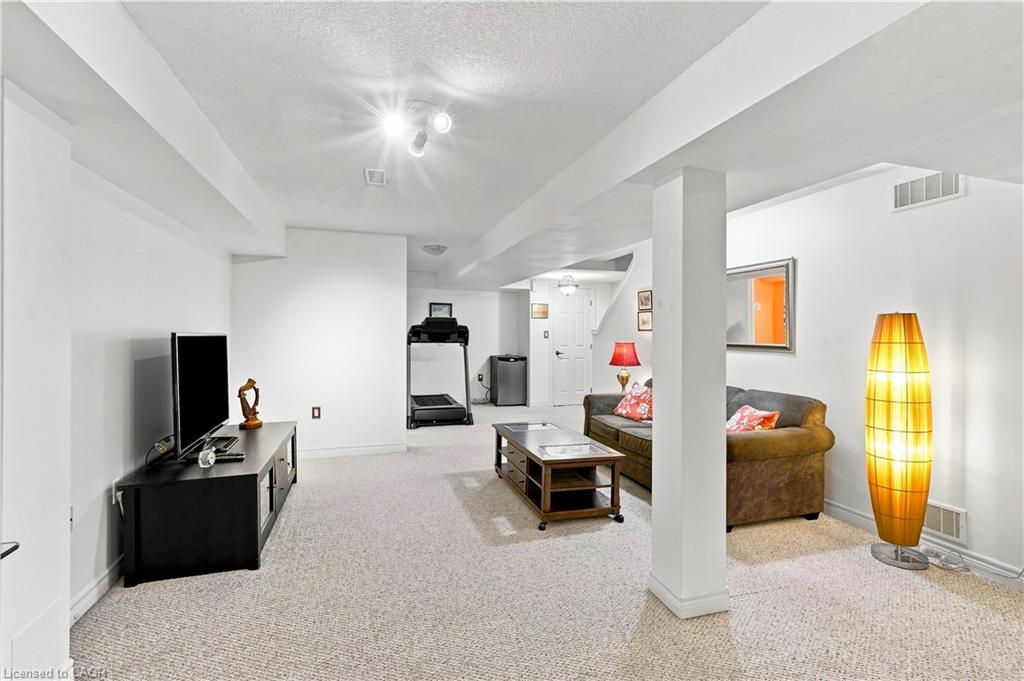 25 Stickland Lane Property Photo 36
