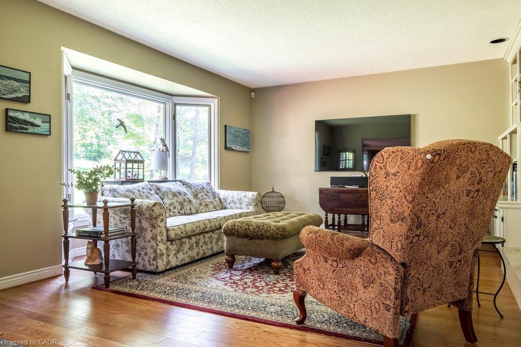 1 Kusins Court Property Photo 11