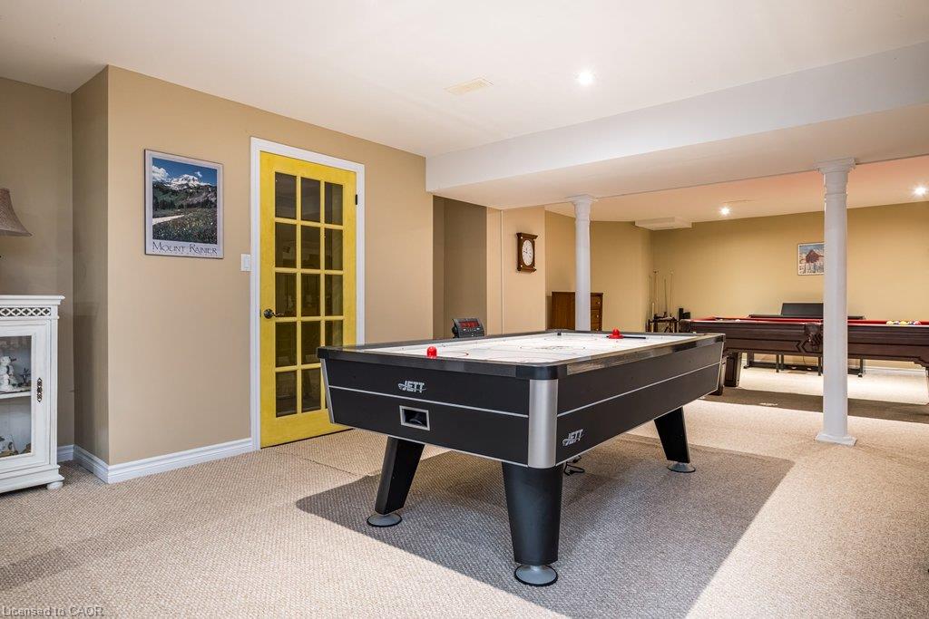 1 Kusins Court Property Photo 26