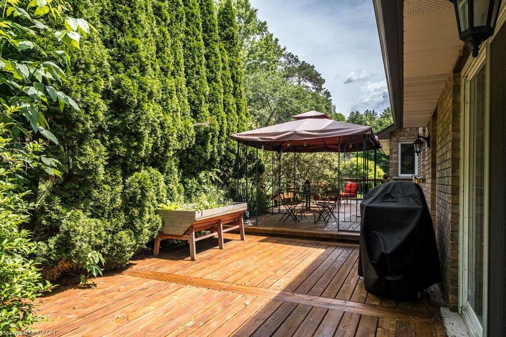1 Kusins Court Property Photo 37
