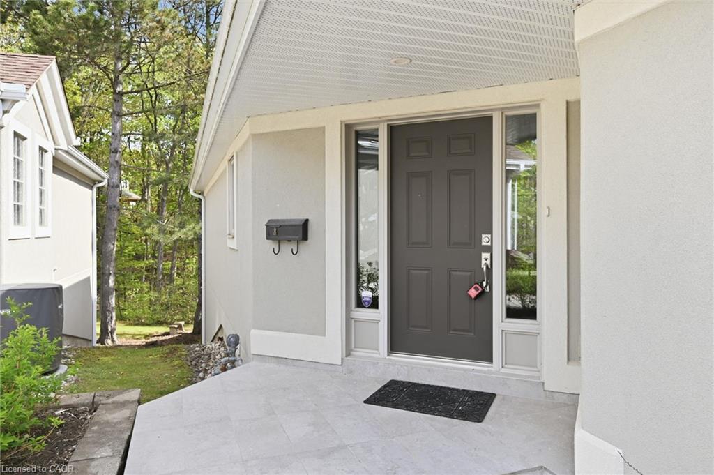 4-1095 Skyview Drive Property Photo 4