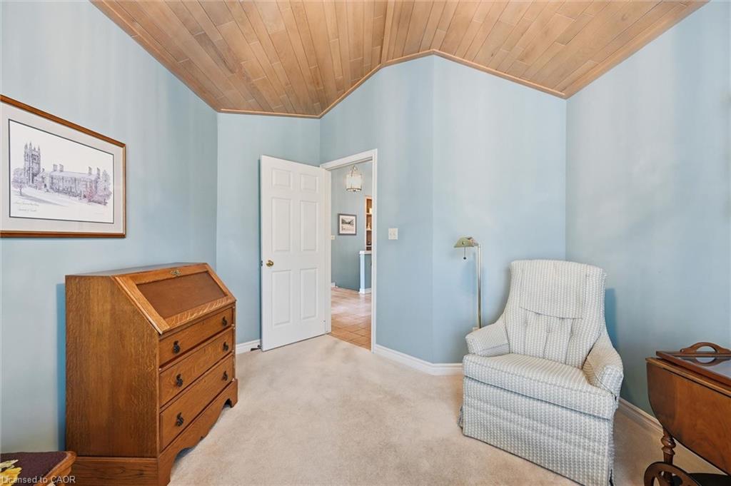4-1095 Skyview Drive Property Photo 7