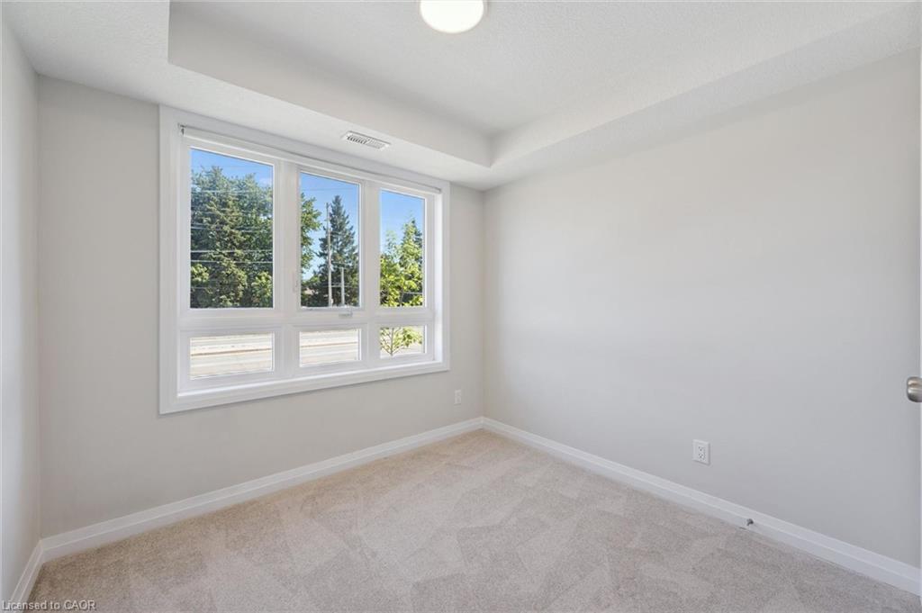 D9-410 Northfield Drive W Property Photo 13