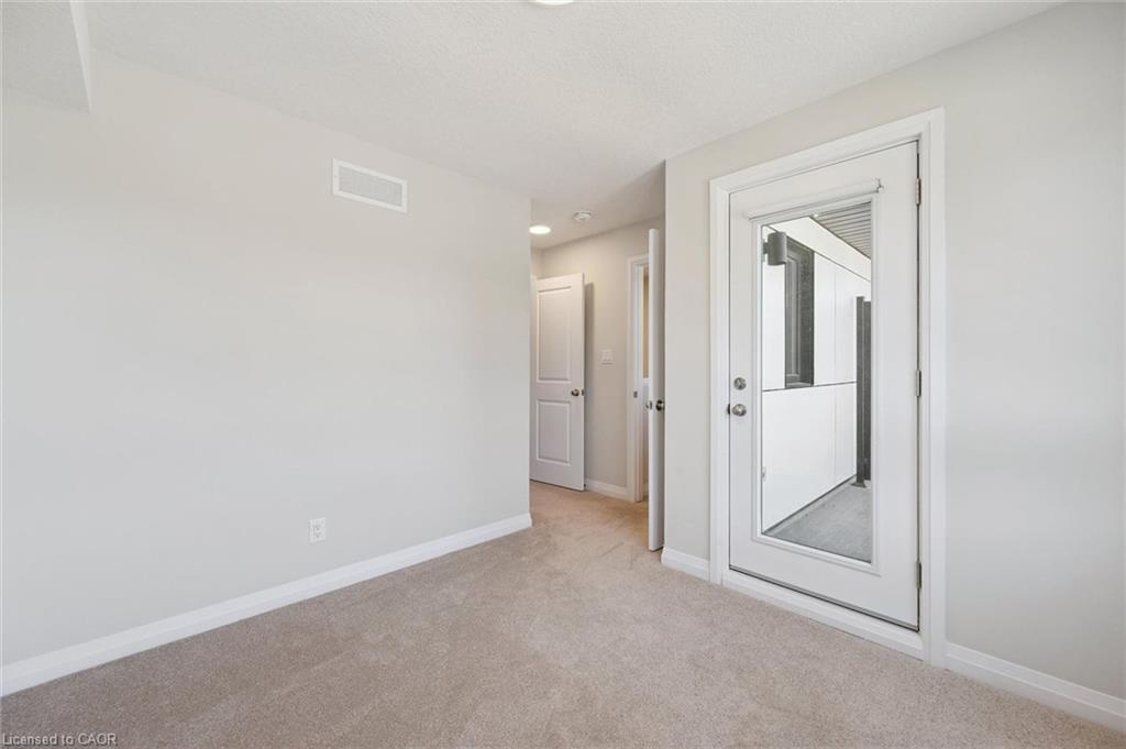 D9-410 Northfield Drive W Property Photo 18