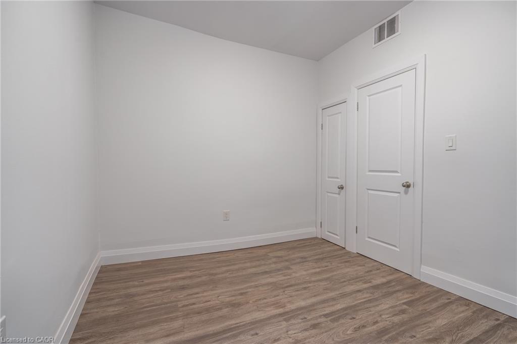 3-524 King Street E Property Photo 5