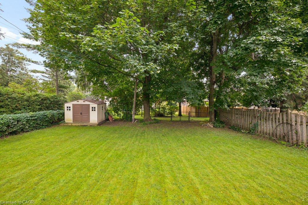9 Park Avenue W Property Photo 44