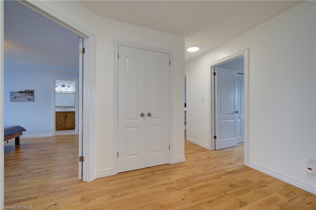 729 Keats Way Property Photo 8