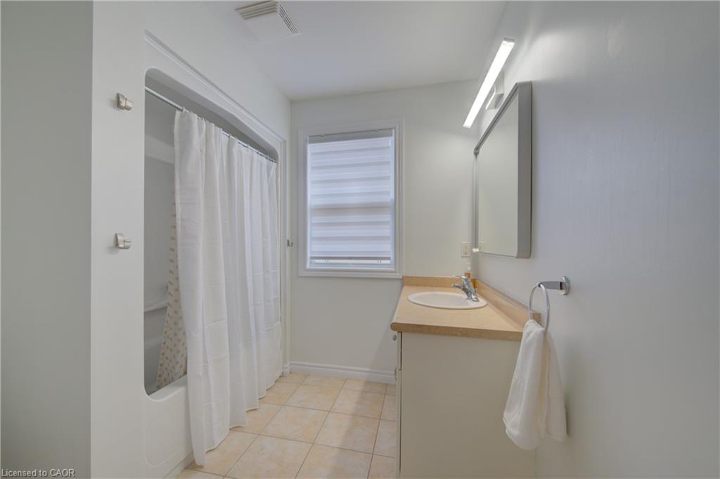 729 Keats Way Property Photo 11