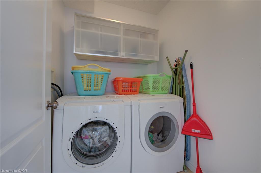 729 Keats Way Property Photo 12