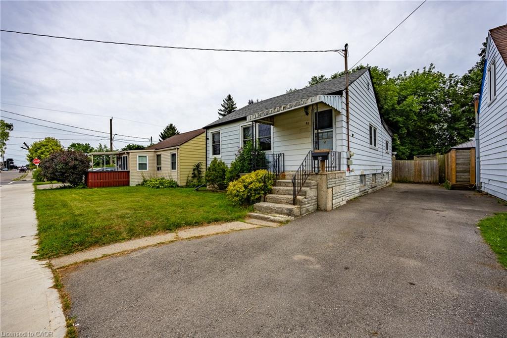 82 Salisbury Avenue Property Photo 2