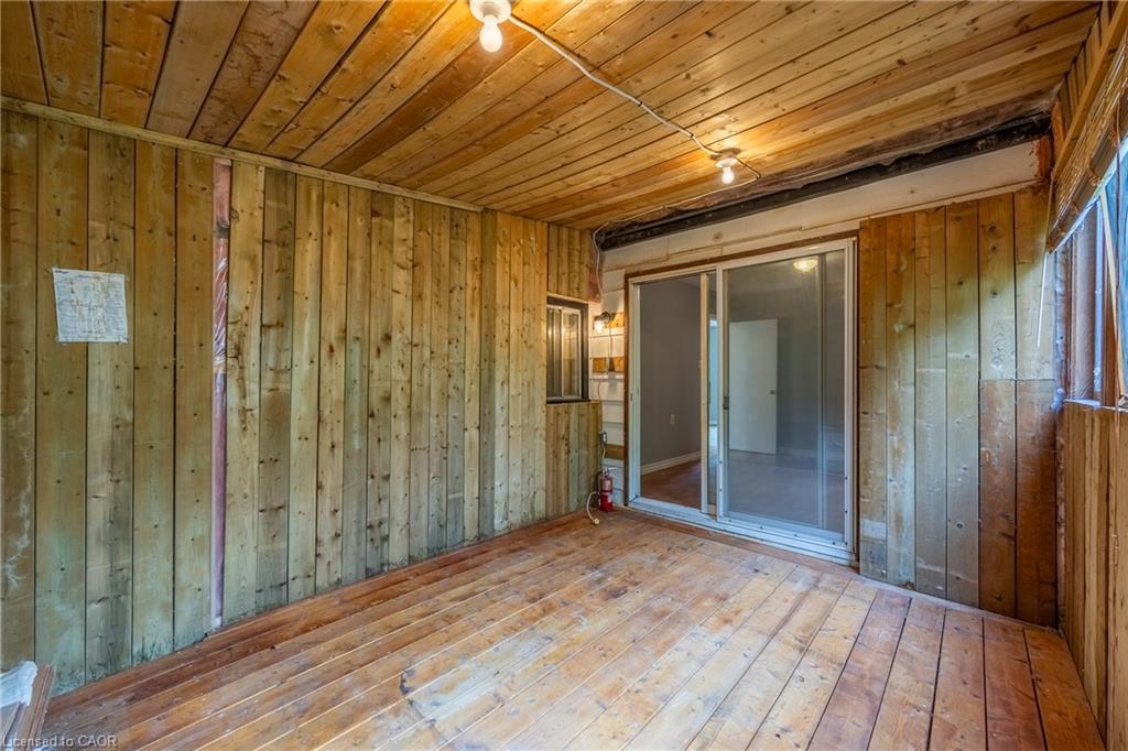 82 Salisbury Avenue Property Photo 15