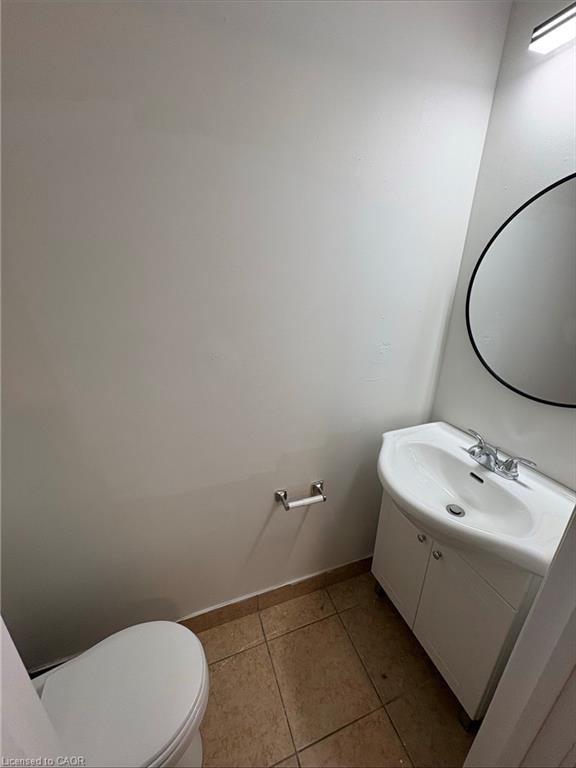 8-803 King Street Property Photo 4