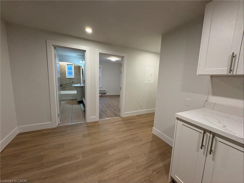 8-803 King Street Property Photo 9