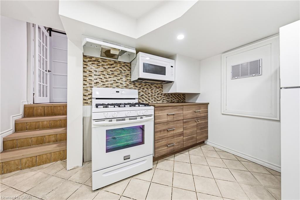 364 Fennell Avenue W Property Photo 33
