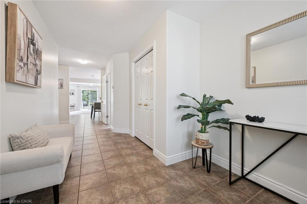 575 Violet Street Property Photo 3