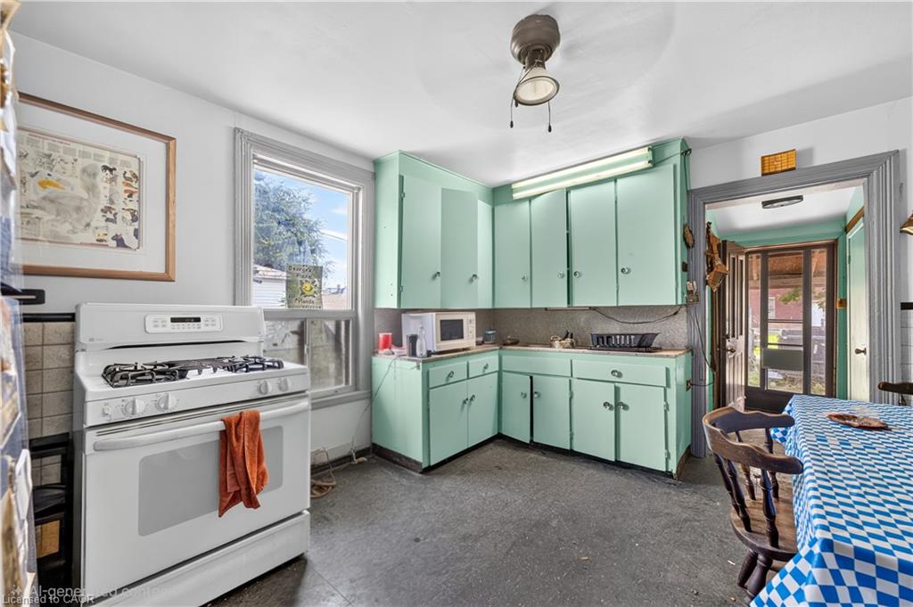 76 Birch Avenue Property Photo 6