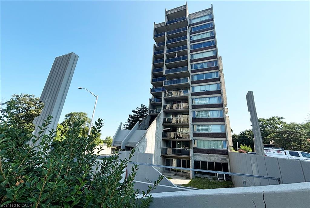 1004-20 Speers Road