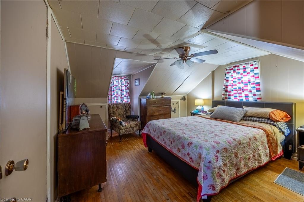 446 East Street Property Photo 13