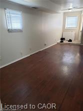 1-1-205 Kenilworth Avenue N Property Photo 5