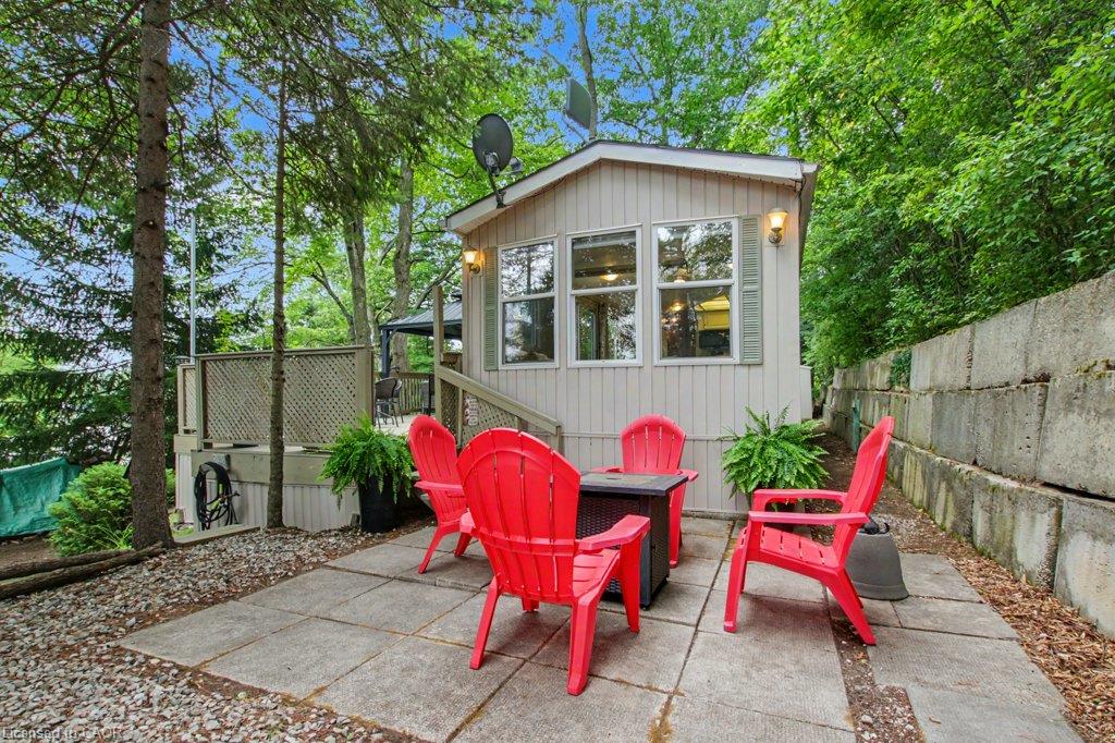 77-673 Brant-waterloo Road Property Photo 1