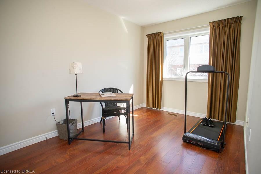 67-20 Mcconkey Crescent Property Photo 18