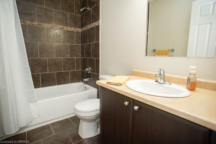 67-20 Mcconkey Crescent Property Photo 20