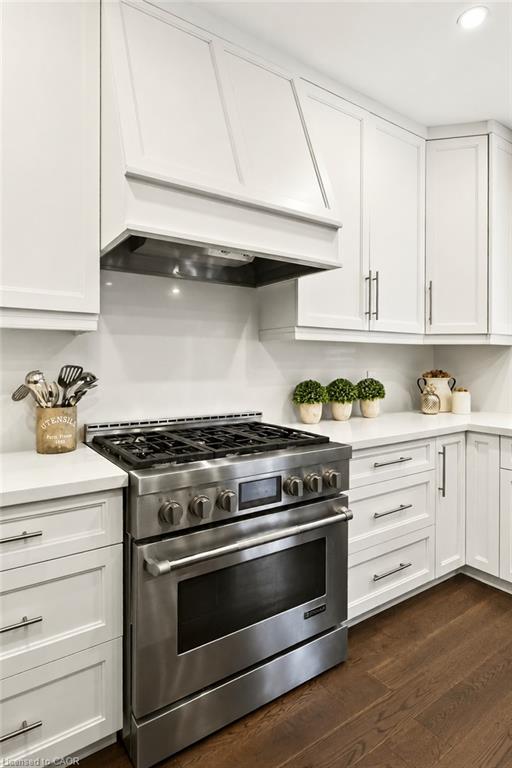 18 Pelham Drive Property Photo 15