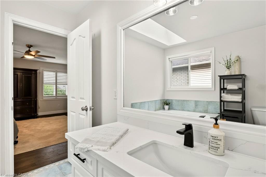18 Pelham Drive Property Photo 27