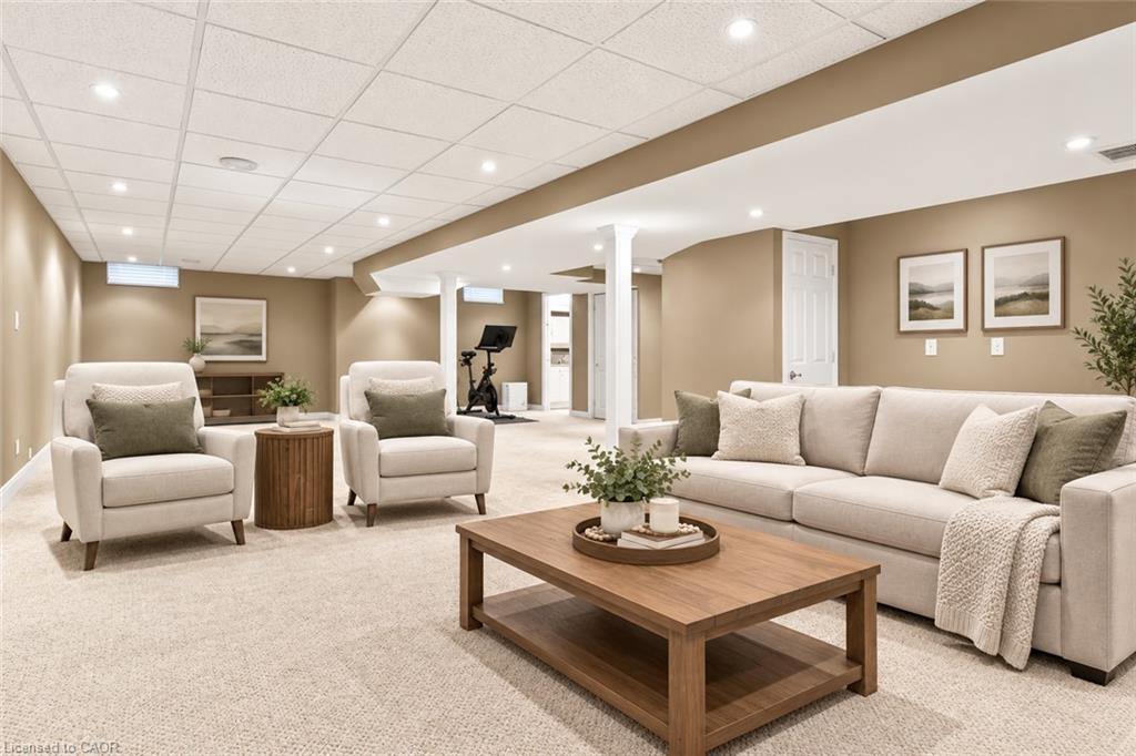 18 Pelham Drive Property Photo 35