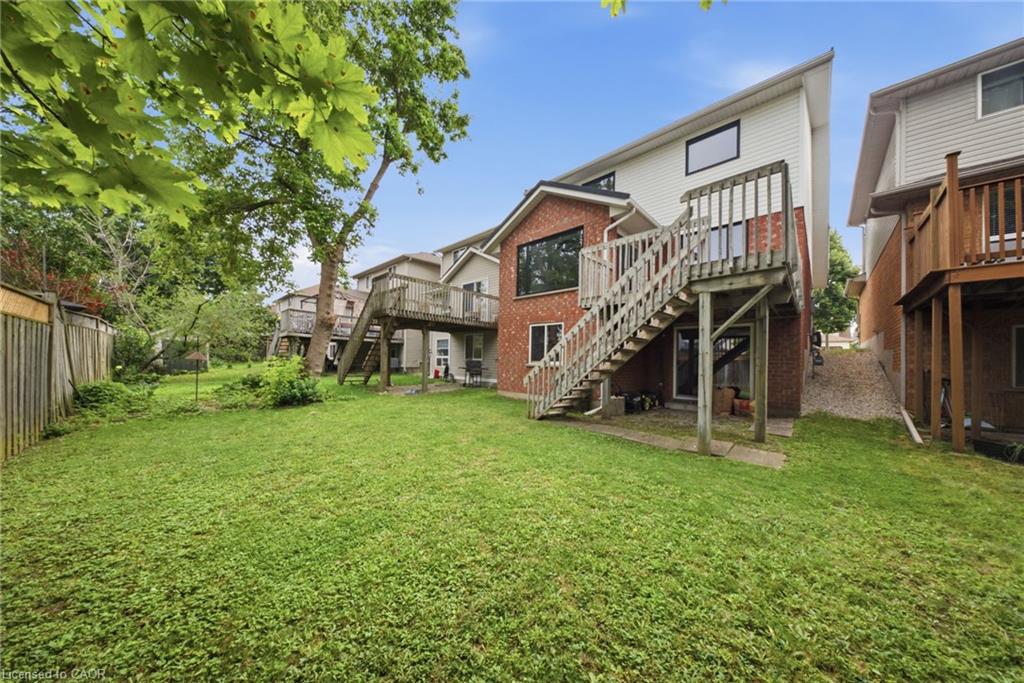 19 Boulder Crescent Property Photo 32
