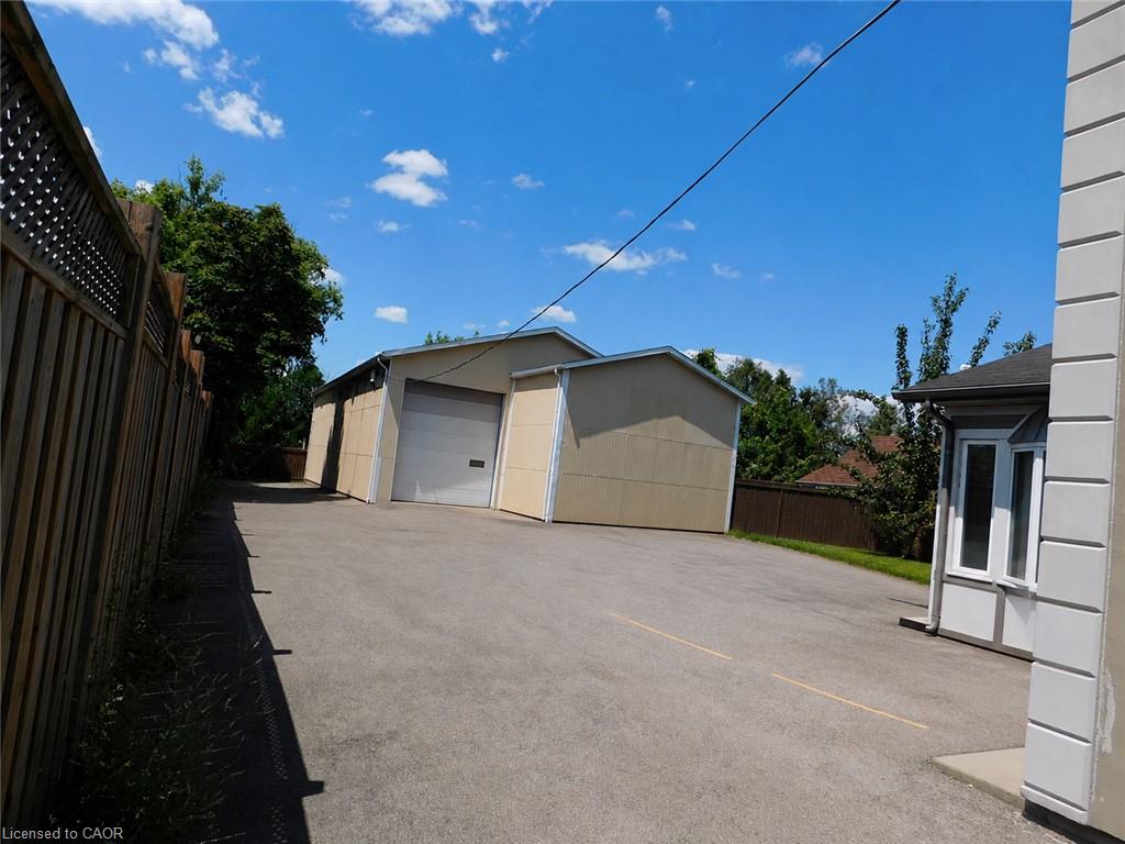 333 Mcneilly Road Property Photo 17