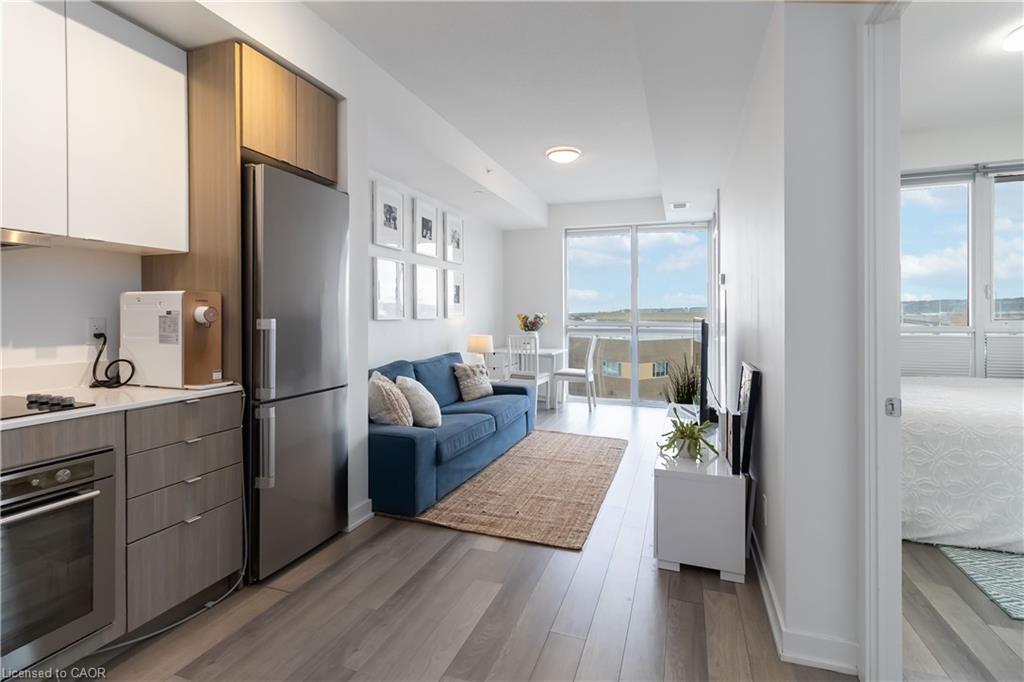 D422-5220 Dundas Street Property Photo 7