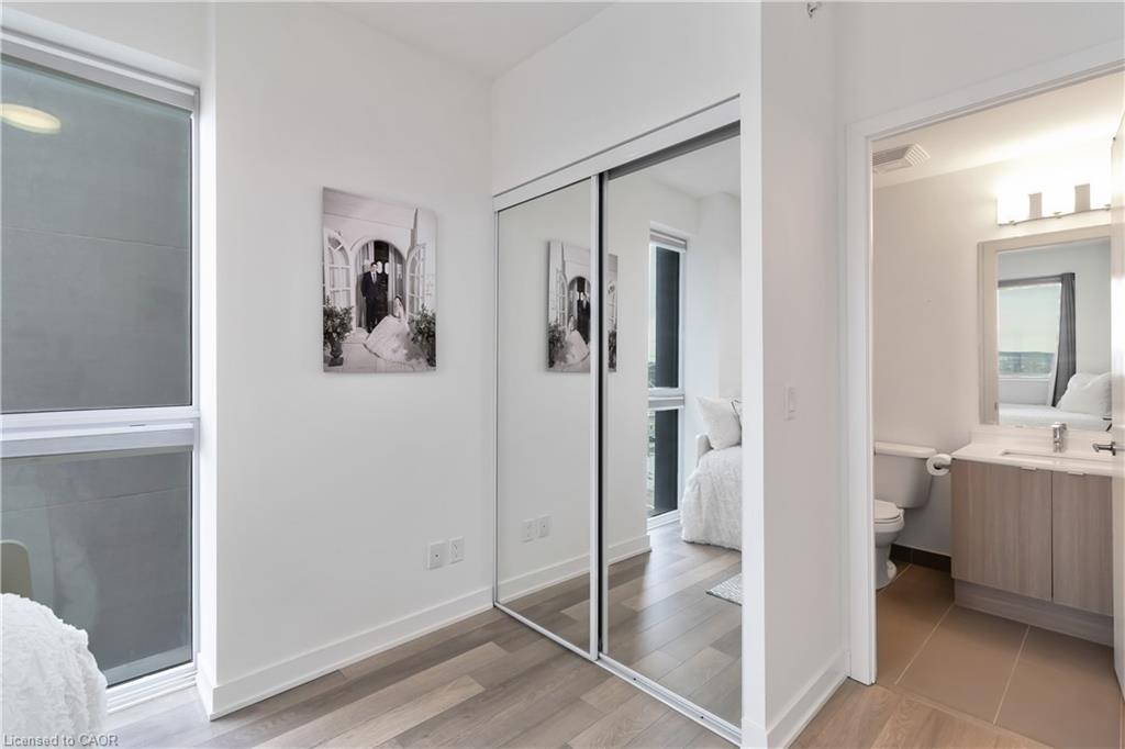 D422-5220 Dundas Street Property Photo 11