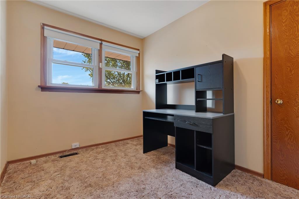 94 Ottawa Crescent Property Photo 23