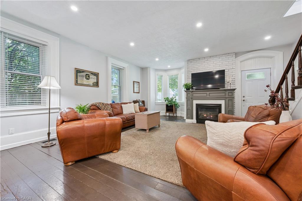 3659 Nafziger Road Property Photo 11