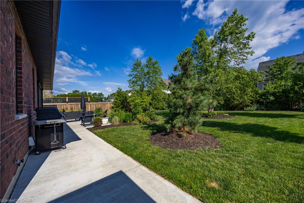 139 New Lakeshore Road Property Photo 8