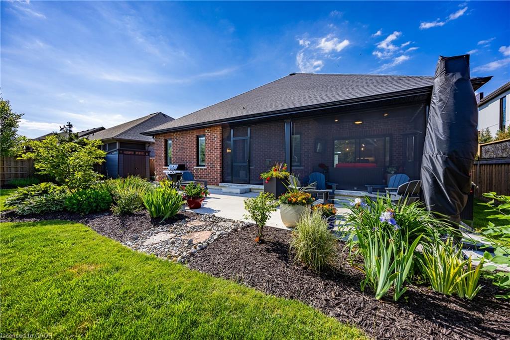 139 New Lakeshore Road Property Photo 11