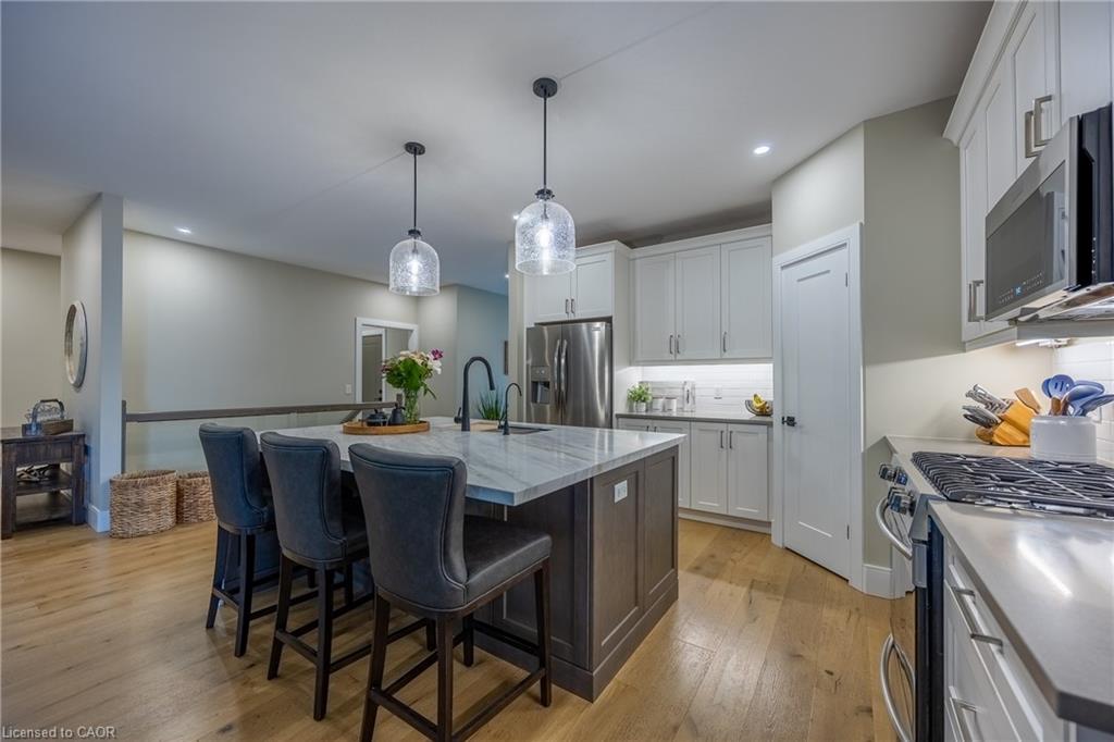 139 New Lakeshore Road Property Photo 19