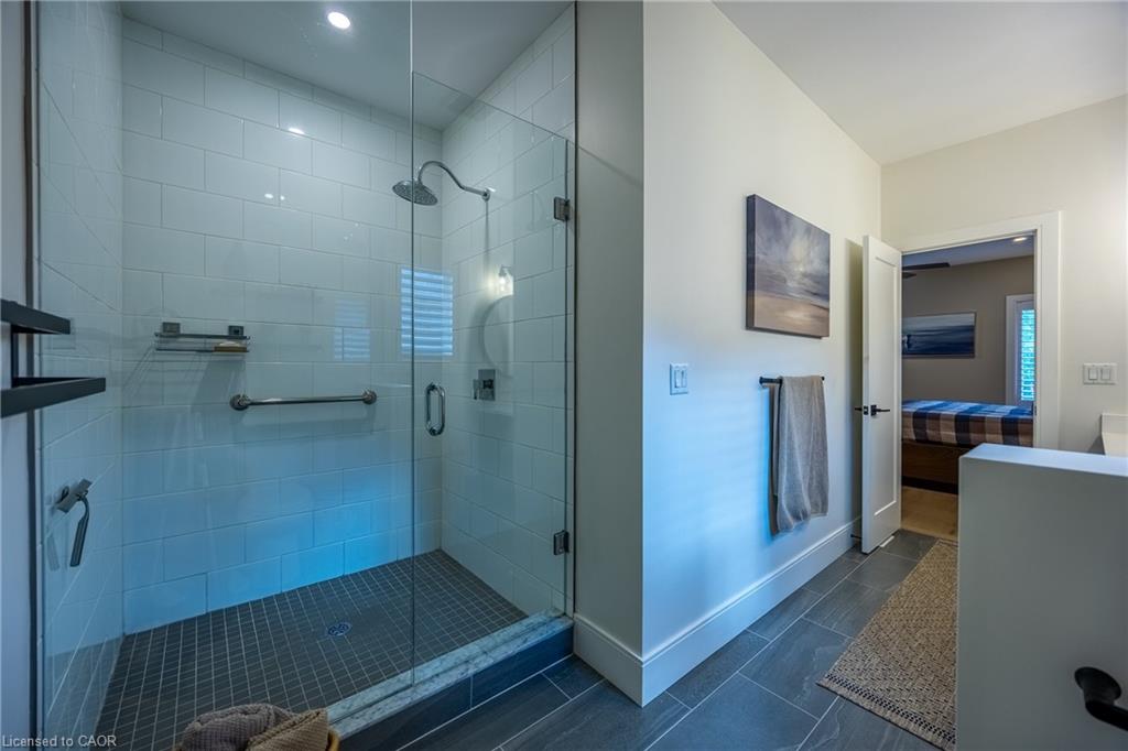 139 New Lakeshore Road Property Photo 30