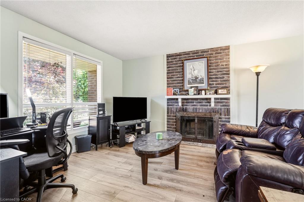 4 Eileen Street Property Photo 8
