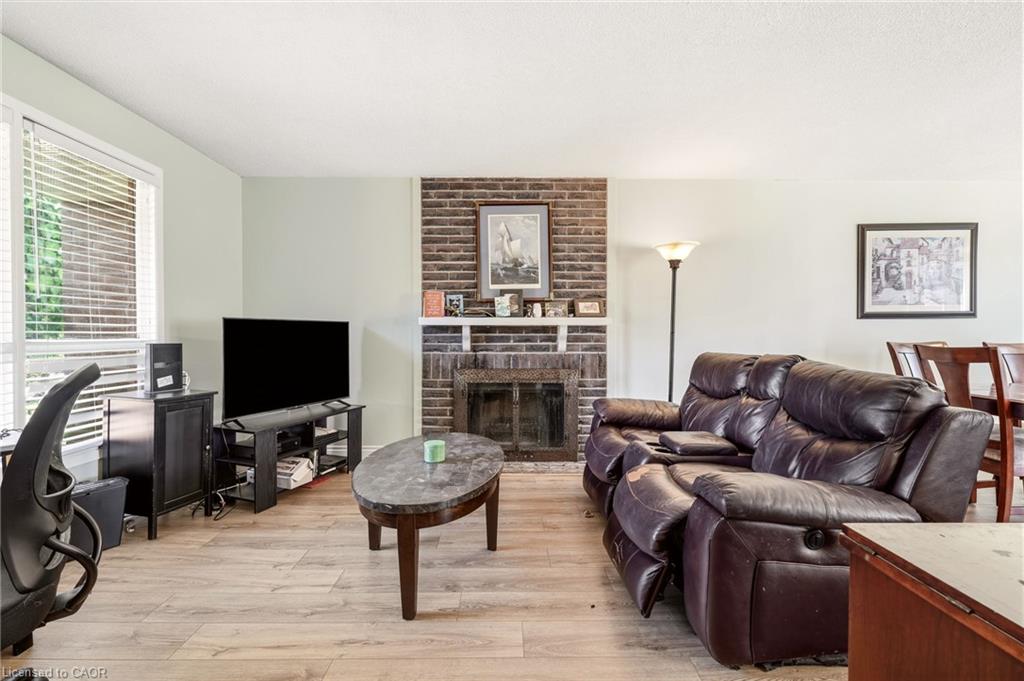 4 Eileen Street Property Photo 9