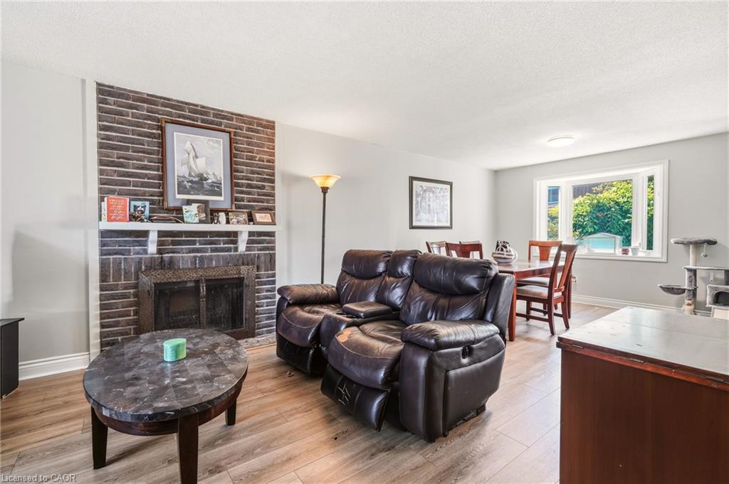 4 Eileen Street Property Photo 10
