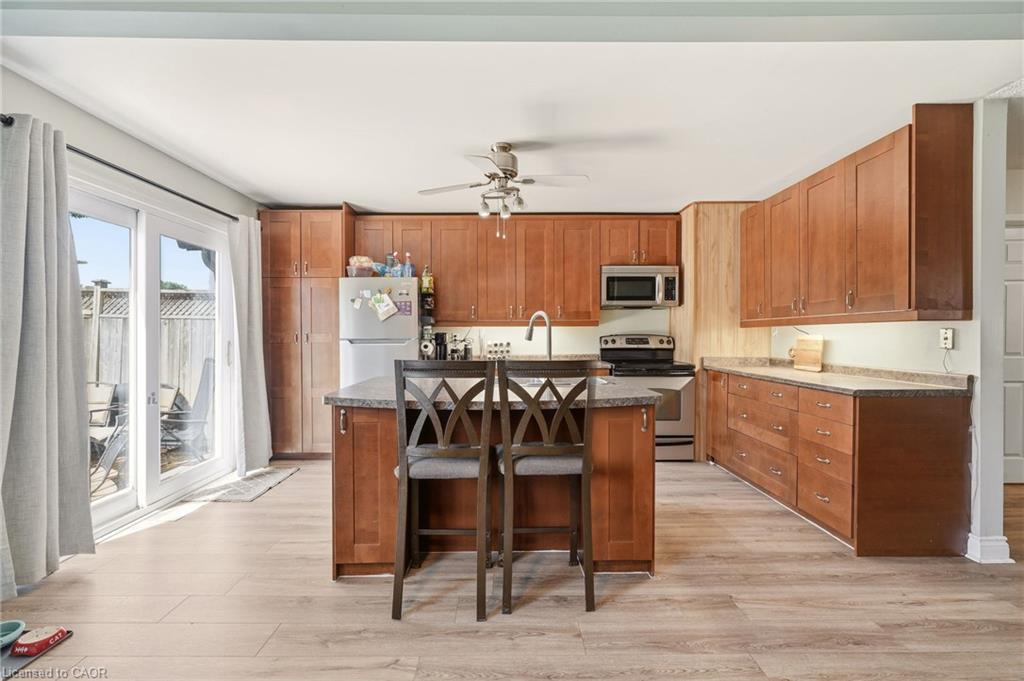 4 Eileen Street Property Photo 15