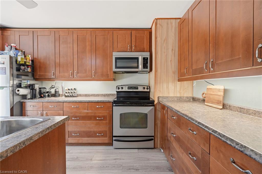 4 Eileen Street Property Photo 20