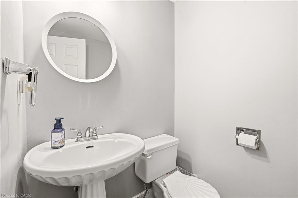 4 Eileen Street Property Photo 21