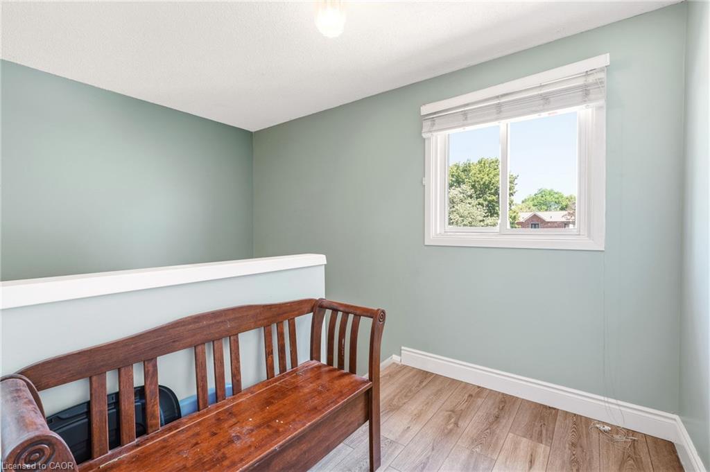 4 Eileen Street Property Photo 23