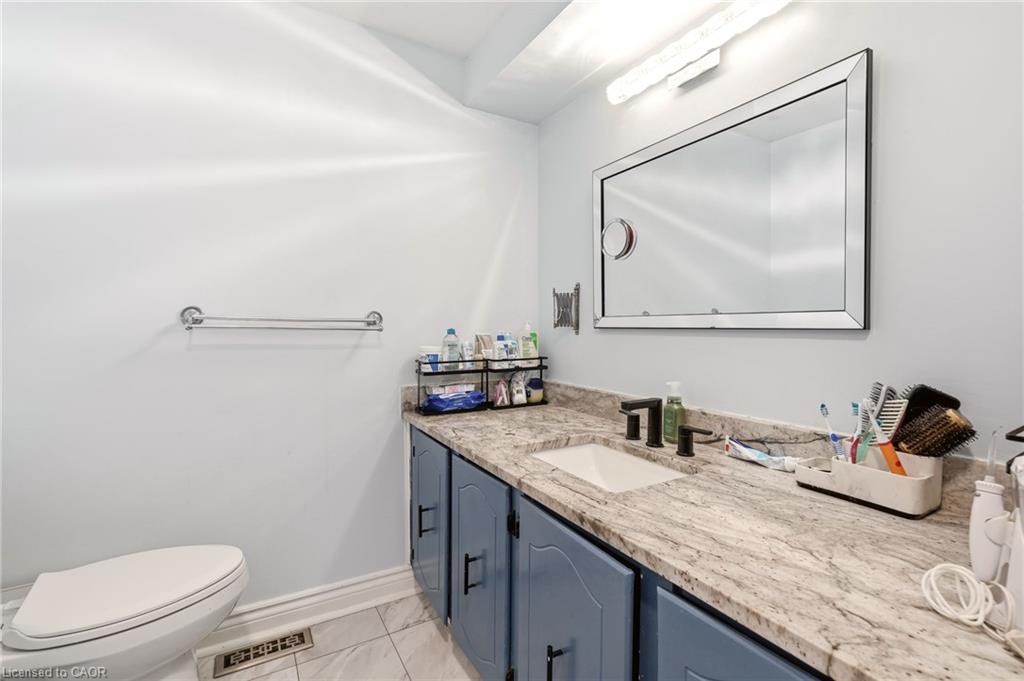 4 Eileen Street Property Photo 24