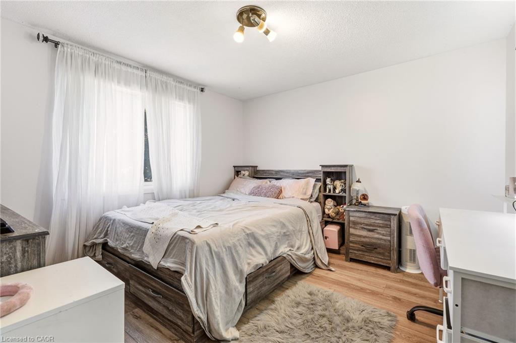 4 Eileen Street Property Photo 26